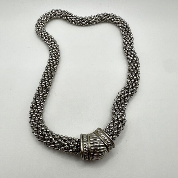SALE! 17” mesh and magnetic clasp vintage silver toned necklace! - Picture 5 of 9